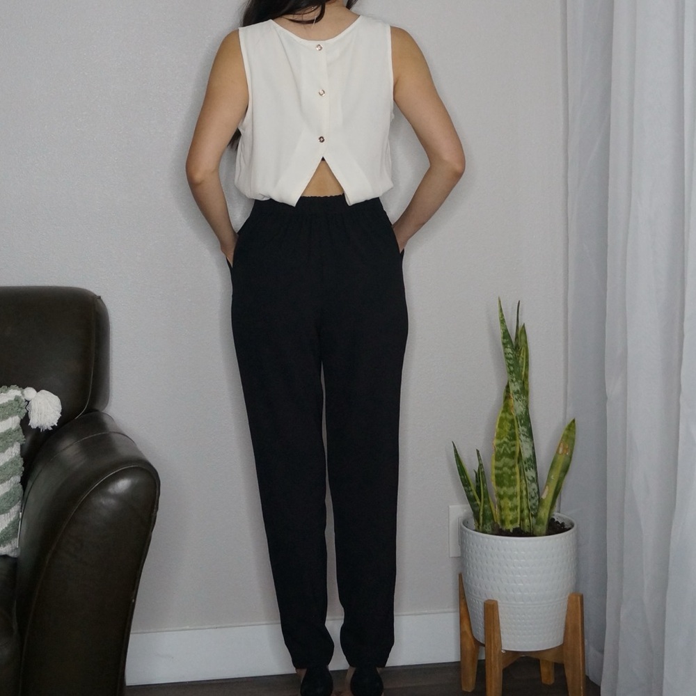 Black & Ivory Sleeveless Jumpsuit Open Back Sz L - Picture 3 of 10